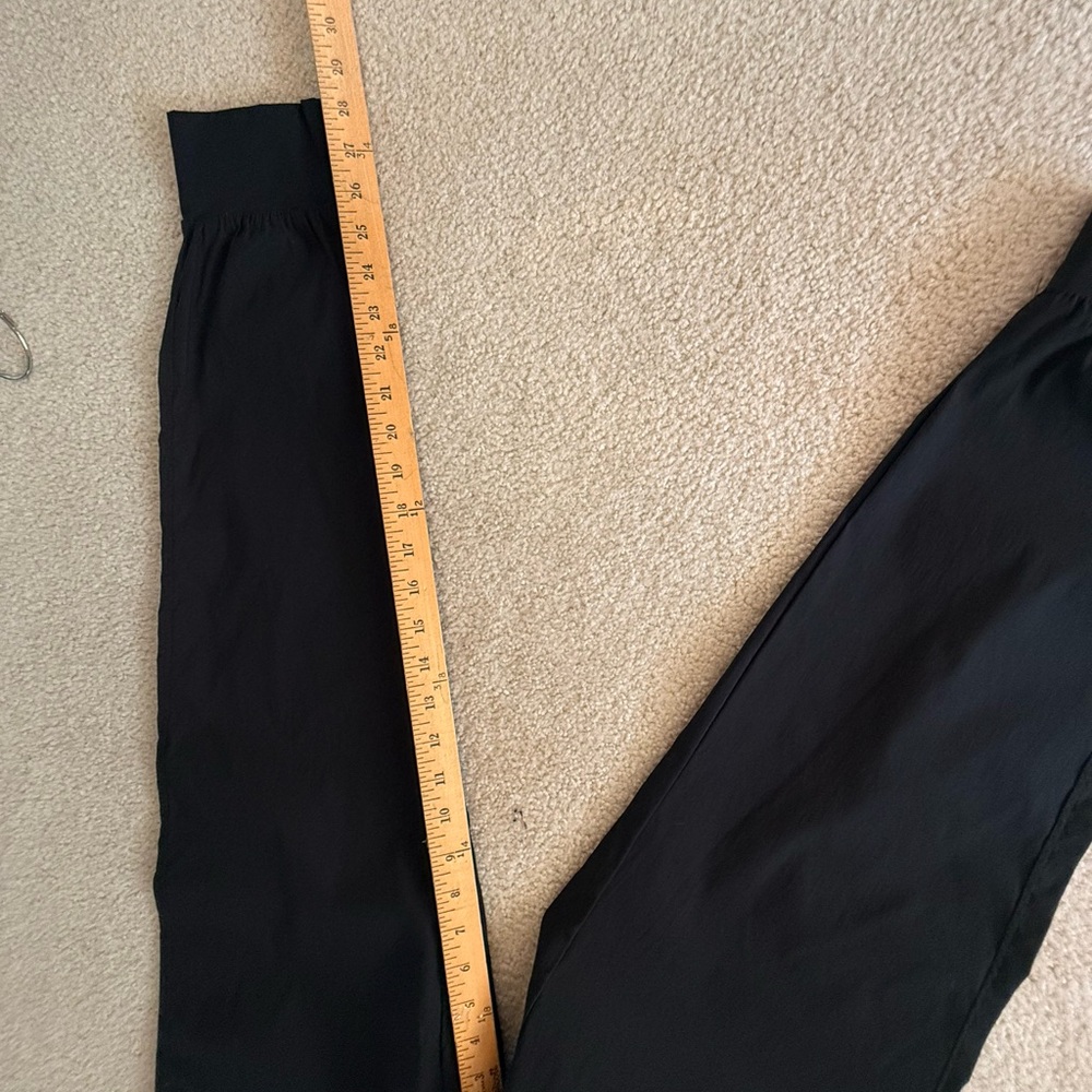 Eddie Bauer active wear pants 10 - Picture 3 of 8